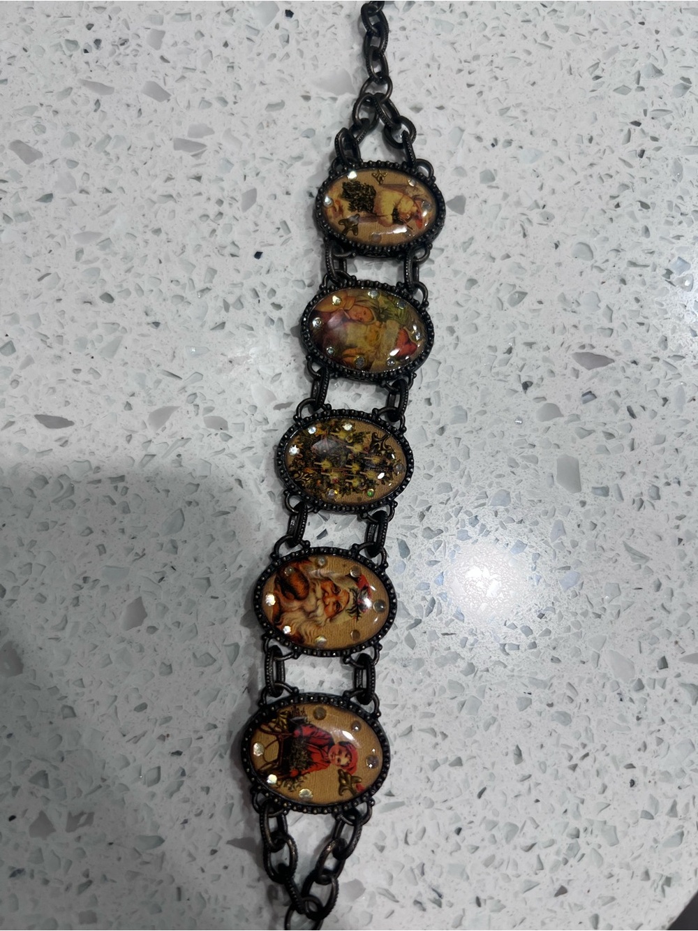 Avon Black Bracelet with Amber-Tone Multicolor Cameos